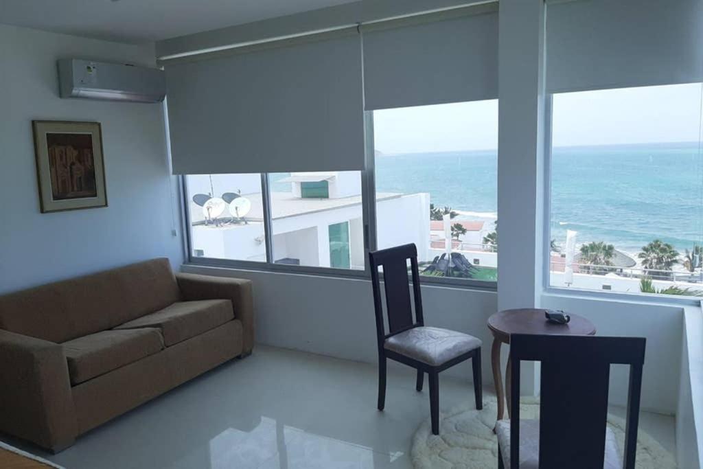 Super Duplex Al Mar Con Acceso A La Playa - Club Privado En Manta Apartman Kültér fotó