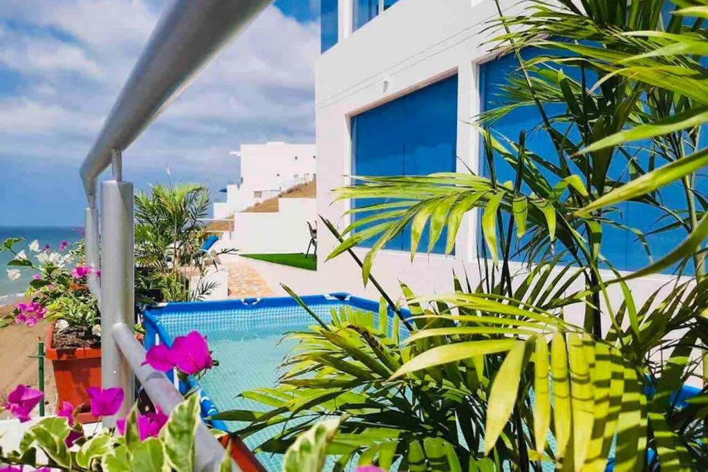 Super Duplex Al Mar Con Acceso A La Playa - Club Privado En Manta Apartman Kültér fotó